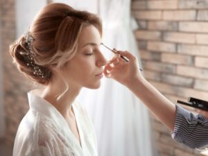 The Ultimate Guide to Bridal Hair Combs