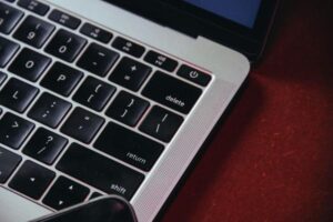 How to Read a Return Policy Before You Buy Online (What to Check)