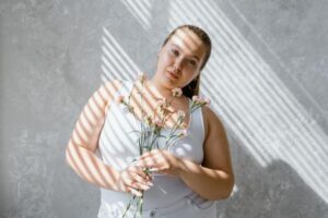 Plus Size Clothing Shopping Guide for Fit, Fabric, and Comfort